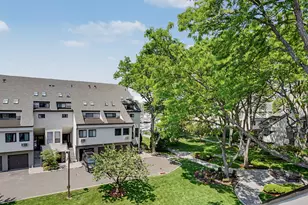89 Harbor Dr, Stamford, CT 06902 - Photo 16