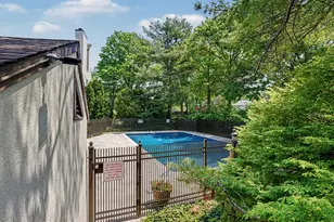 89 Harbor Dr, Stamford, CT 06902 - Photo 20