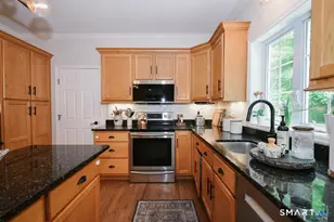 31 Fox Run Rd, Portland, CT 06480 - Photo 6