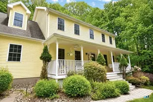 31 Fox Run Rd, Portland, CT 06480 - Photo 2