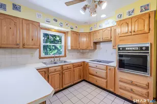 42 Silvermine Rd, Brookfield, CT 06804 - Photo 8