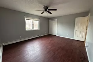 27 Katie Ln, Waterbury, CT 06708 - Photo 8