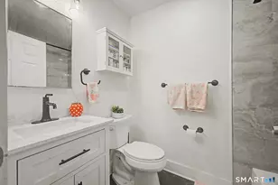 131 Washington St, Norwalk, CT 06854 - Photo 8