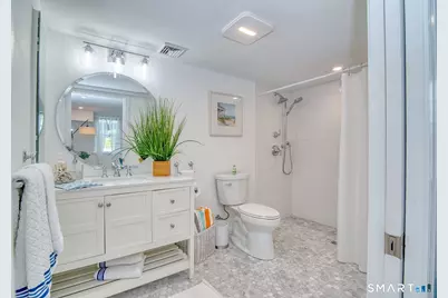 21 Overlook Avenue, Groton, CT 06355 - Photo 18