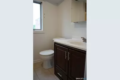 25-27 Jetland Place #27, Bridgeport, CT 06605 - Photo 6