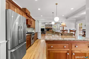 83 Kings Hwy, North Haven, CT 06473 - Photo 12