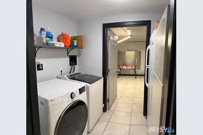 22 Irving Place #2nd Fl, Danbury, CT 06810 - Photo 18