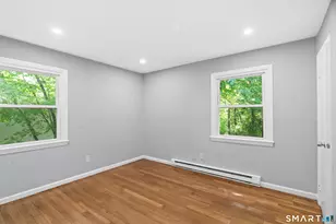 22 Irving Pl, Danbury, CT 06810 - Photo 6