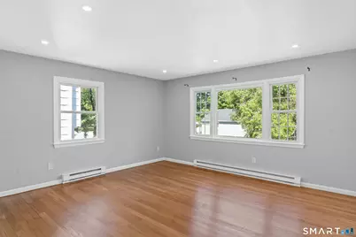 22 Irving Place, Danbury, CT 06810 - Photo 2