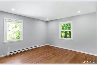 22 Irving Place, Danbury, CT 06810 - Photo 4