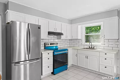 22 Irving Place, Danbury, CT 06810 - Photo 12
