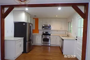 41 Bissell Pl, Seymour, CT 06483 - Photo 8