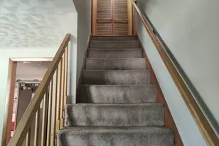 35 Brook Rd, Enfield, CT 06082 - Photo 16