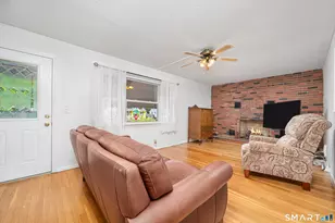 100 Bedford Ave, East Hartford, CT 06118 - Photo 14