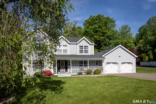 2 Quail Hollow Ct, Beacon Falls, CT 06403 - Photo 2