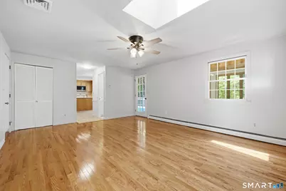 32 Pioneer Drive, Windsor, CT 06095 - Photo 12