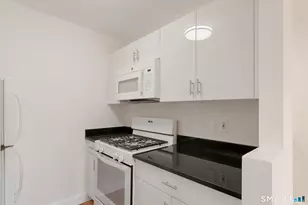 140 Grove St, Stamford, CT 06901 - Photo 6