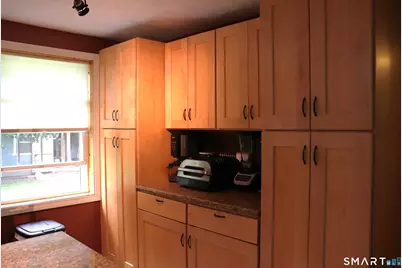 308 Abbe Road, Enfield, CT 06082 - Photo 16
