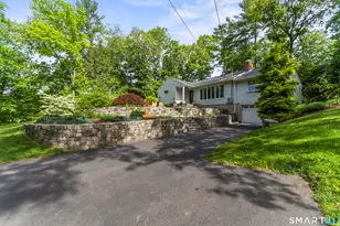 24 Beechwood Dr, Newtown, CT 06482 - Photo 4