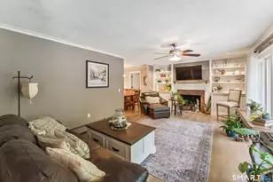 24 Beechwood Dr, Newtown, CT 06482 - Photo 6