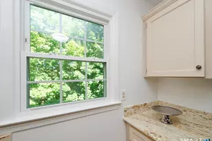 33 E Hills Dr, New Canaan, CT 06840 - Photo 10