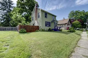 44 Welch Ave, Windsor, CT 06095 - Photo 2