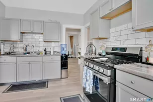 41-43 Hebron St, Hartford, CT 06112 - Photo 20