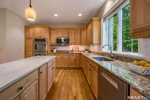 60 Oakridge Dr, Avon, CT 06001 - Photo 18