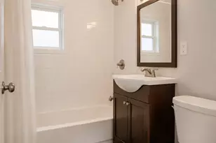 180 Dupont Pl, Bridgeport, CT 06611 - Photo 6