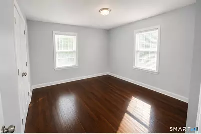 180 Dupont Place, Bridgeport, CT 06611 - Photo 8