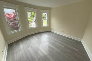 82 Bunker Hill Ave, Waterbury, CT 06708 - Photo 6
