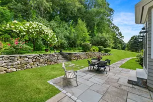 2 Longwood Dr, Redding, CT 06896 - Photo 20