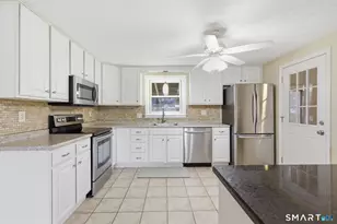 30 Haynes St, Enfield, CT 06082 - Photo 8