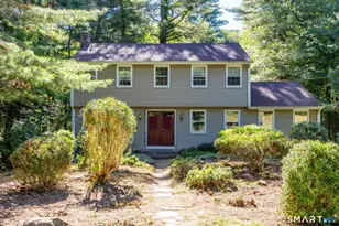 10 Horseshoe Dr, East Granby, CT 06026 - Photo 2