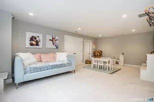 35 W Hills Dr, Avon, CT 06001 - Photo 32