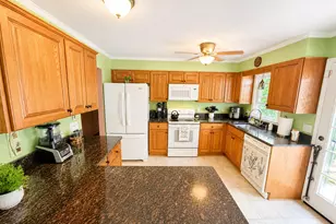 9 Garry Dr, East Haven, CT 06513 - Photo 2