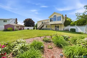 17 Spruceland Rd, Enfield, CT 06082 - Photo 4