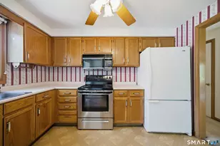 17 Spruceland Rd, Enfield, CT 06082 - Photo 10