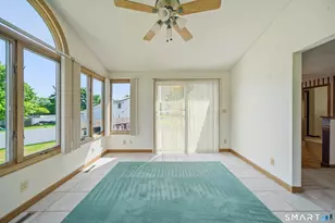 17 Spruceland Rd, Enfield, CT 06082 - Photo 8