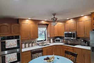 420 Maple Hill Rd, Naugatuck, CT 06770 - Photo 4