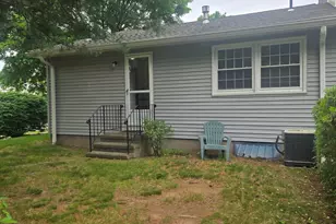 65A Ambassador Dr, Manchester, CT 06042 - Photo 2