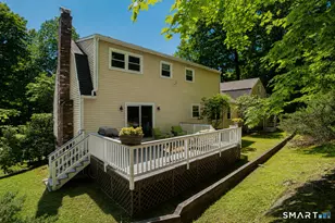 26 Rushleigh Rd, West Hartford, CT 06117 - Photo 32
