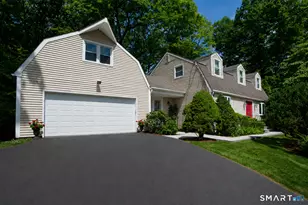 26 Rushleigh Rd, West Hartford, CT 06117 - Photo 2