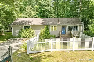 2 Walnut Rd, Woodstock Valley, CT 06281 - Photo 1