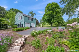 5 Watch Hill Ln, Simsbury, CT 06092 - Photo 2