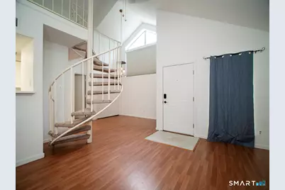 13 Carriage Crossing Lane #13, Middletown, CT 06457 - Photo 2