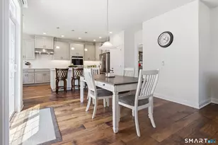 33 S Crossing Way, Bethel, CT 06801 - Photo 12