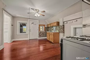 160 Edson Ave, Waterbury, CT 06705 - Photo 32