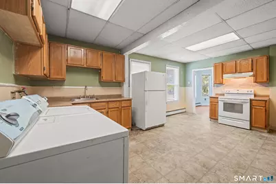 160 Edson Avenue, Waterbury, CT 06705 - Photo 8