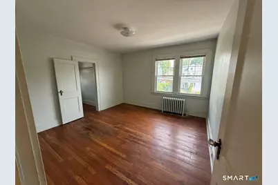 66 Overland Avenue, Bridgeport, CT 06606 - Photo 18